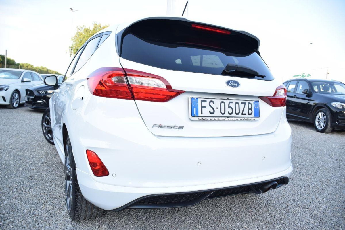 Ford Fiesta 1.0 Ecoboost 100 CV 5 porte ST-Line (19)