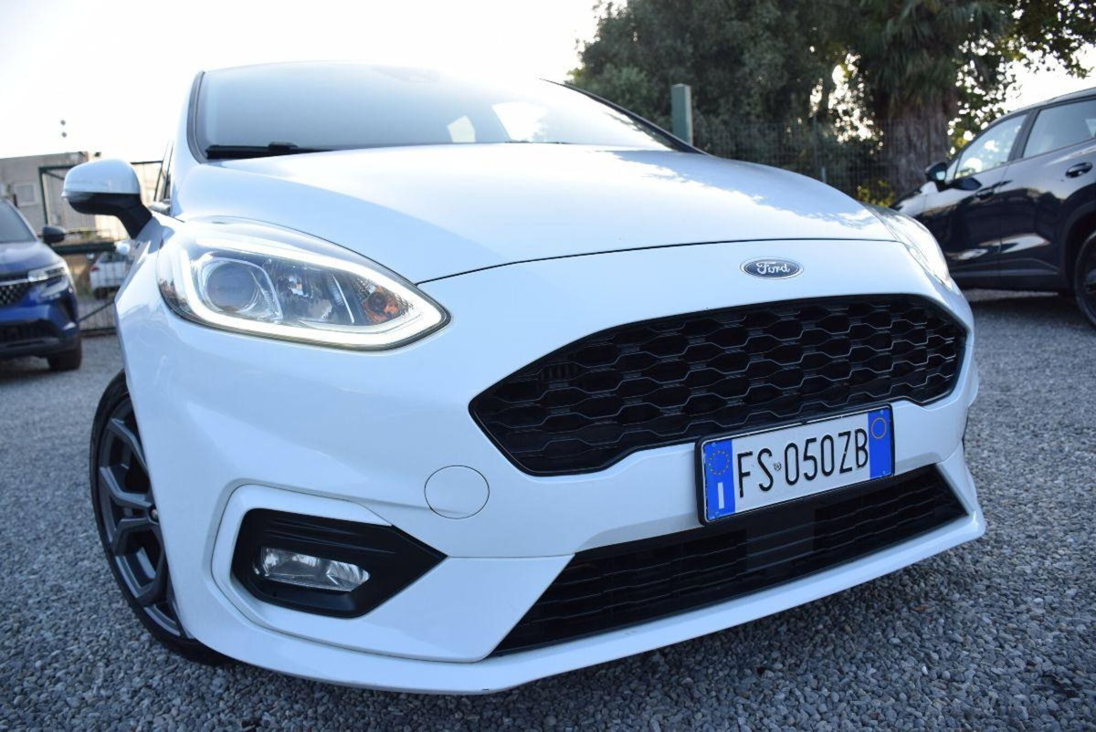 Ford Fiesta 1.0 Ecoboost 100 CV 5 porte ST-Line (2)