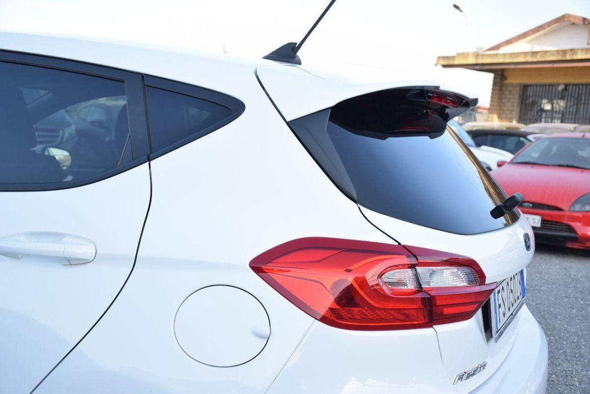 Ford Fiesta 1.0 Ecoboost 100 CV 5 porte ST-Line (20)
