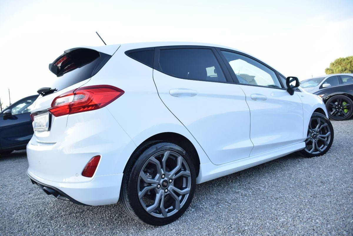 Ford Fiesta 1.0 Ecoboost 100 CV 5 porte ST-Line (3)