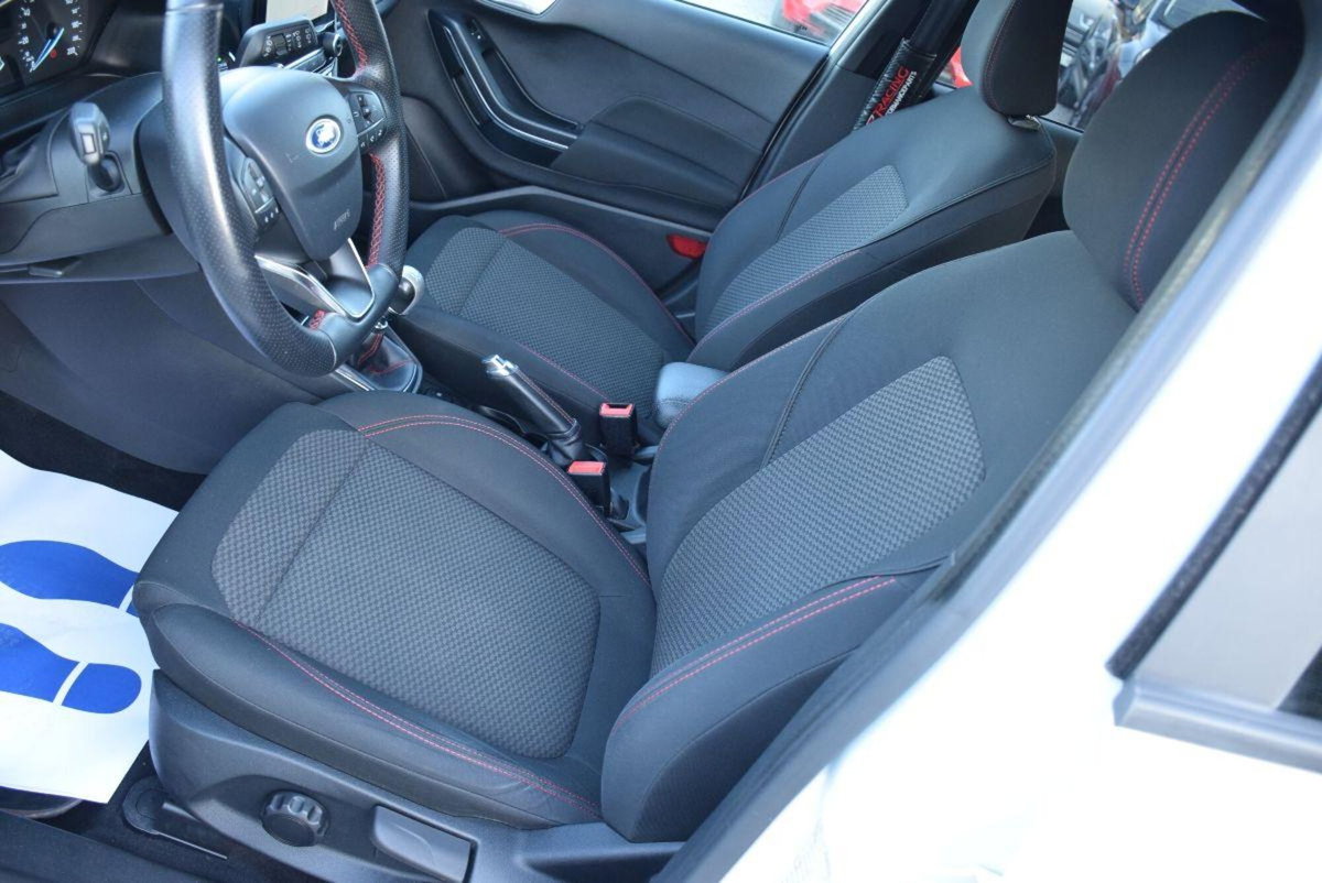 Ford Fiesta 1.0 Ecoboost 100 CV 5 porte ST-Line (7)