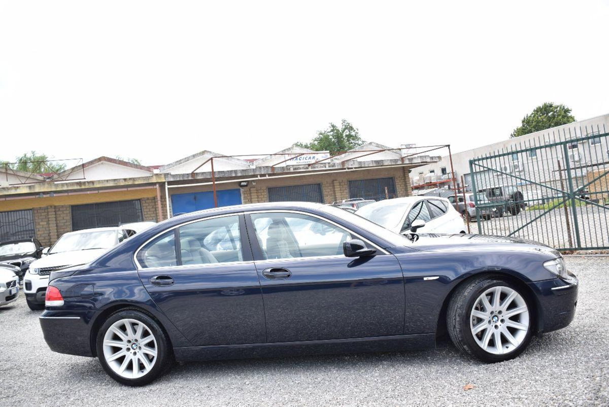 BMW Serie 7 730d Eccelsa (15)