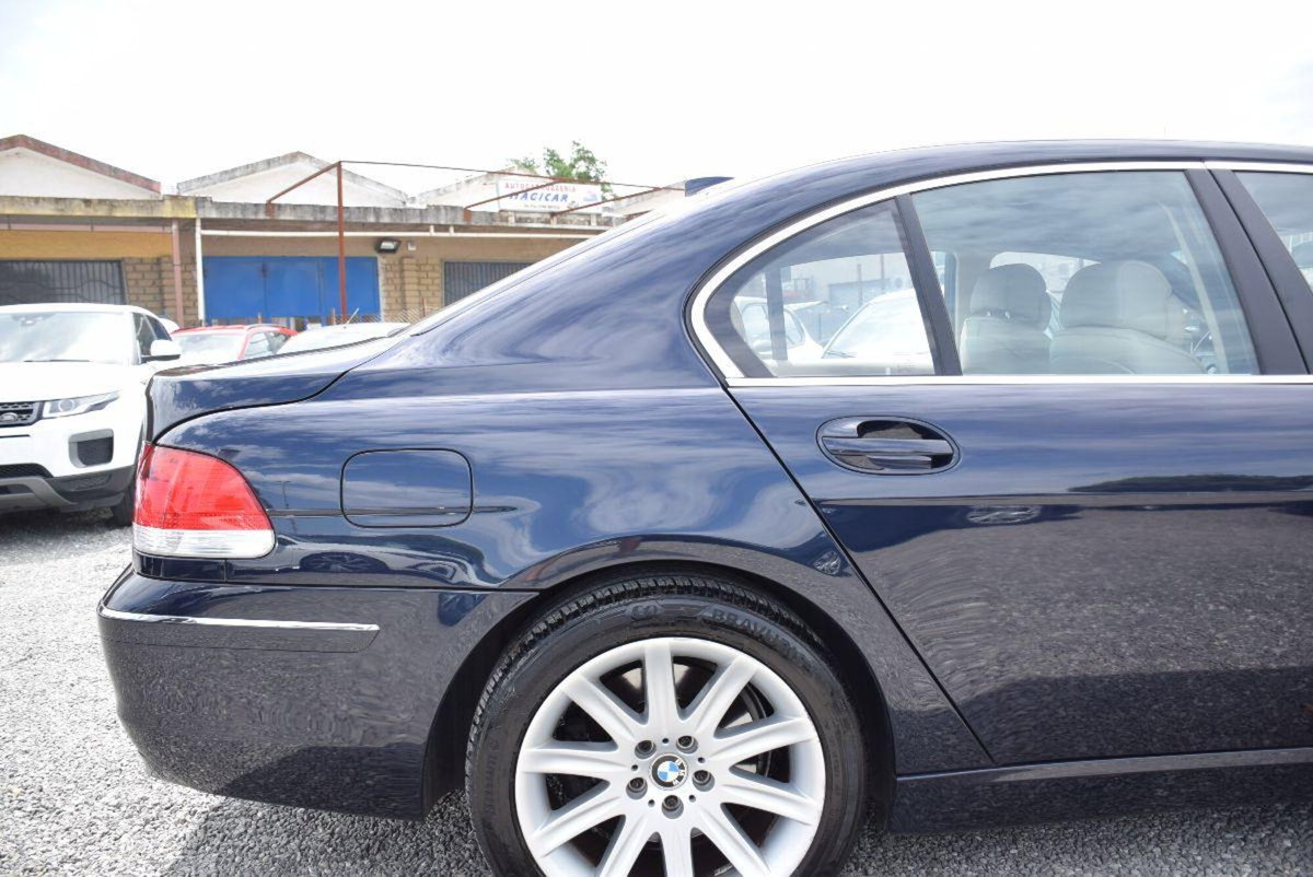 BMW Serie 7 730d Eccelsa (17)