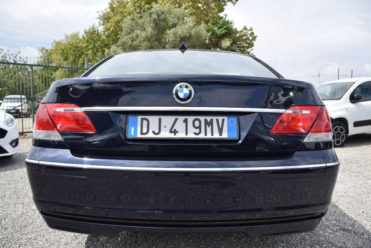 BMW Serie 7 730d Eccelsa (18)
