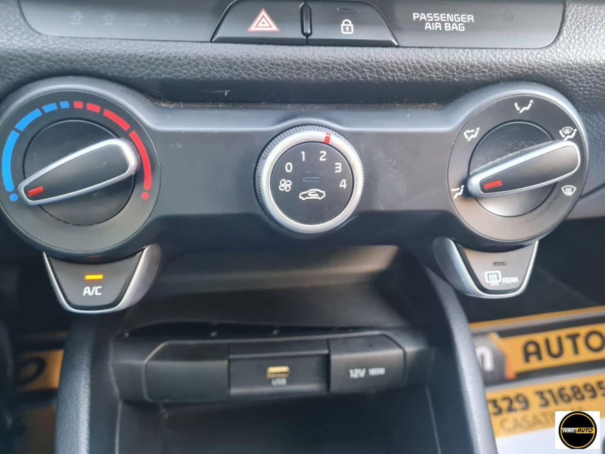 Kia Stonic 1.2 MPI 84 CV Style (18)