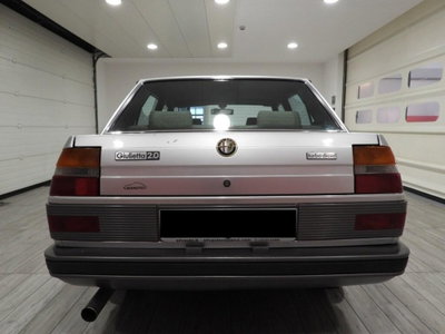 Alfa Romeo Giulietta 2.0 turbodiesel L (5)