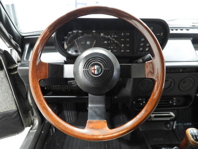 Alfa Romeo Giulietta 2.0 turbodiesel L (8)