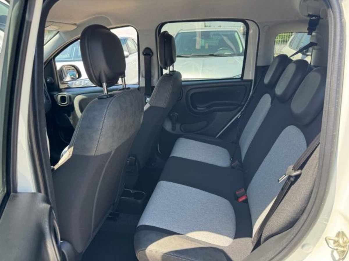 Fiat Panda Cross 1.0 firefly hybrid Cross s&s 70cv 5p.ti (10)