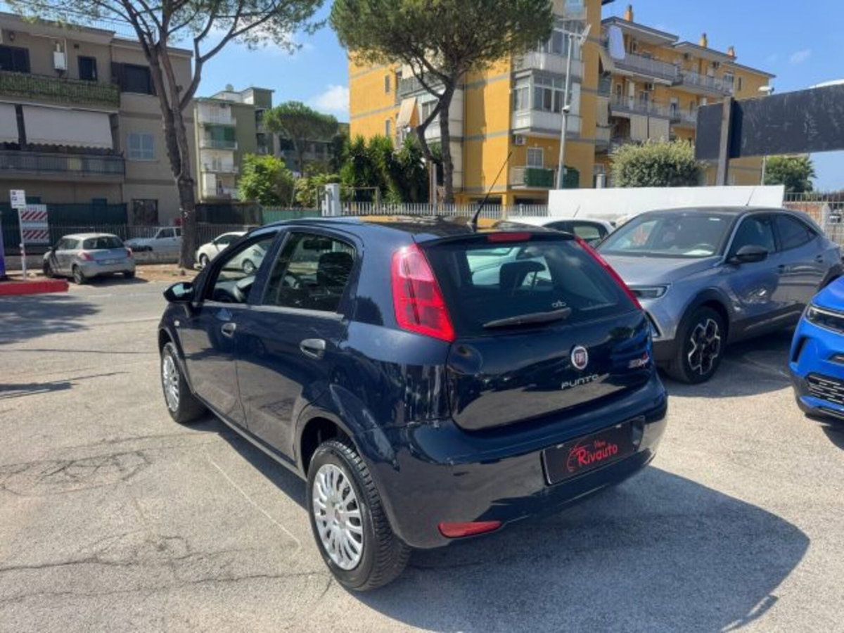Fiat Punto 1.4 8V 5 porte Natural Power Street (4)