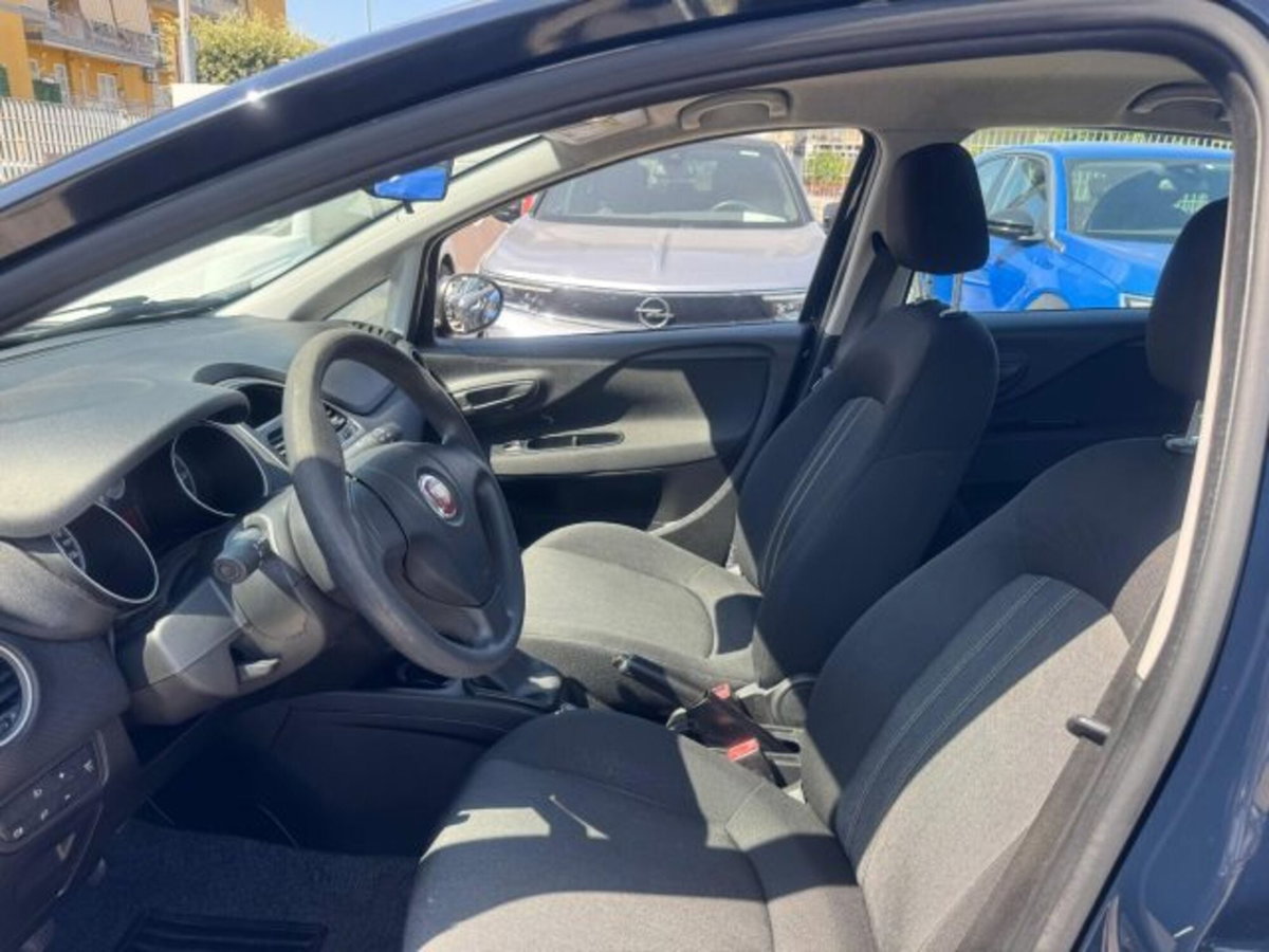 Fiat Punto 1.4 8V 5 porte Natural Power Street (9)