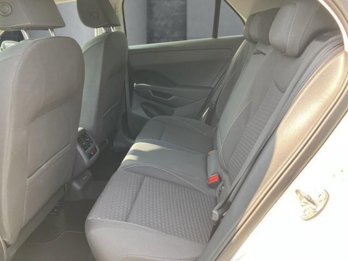 Volkswagen T-Roc 1.5 etsi Style 115cv dsg (13)