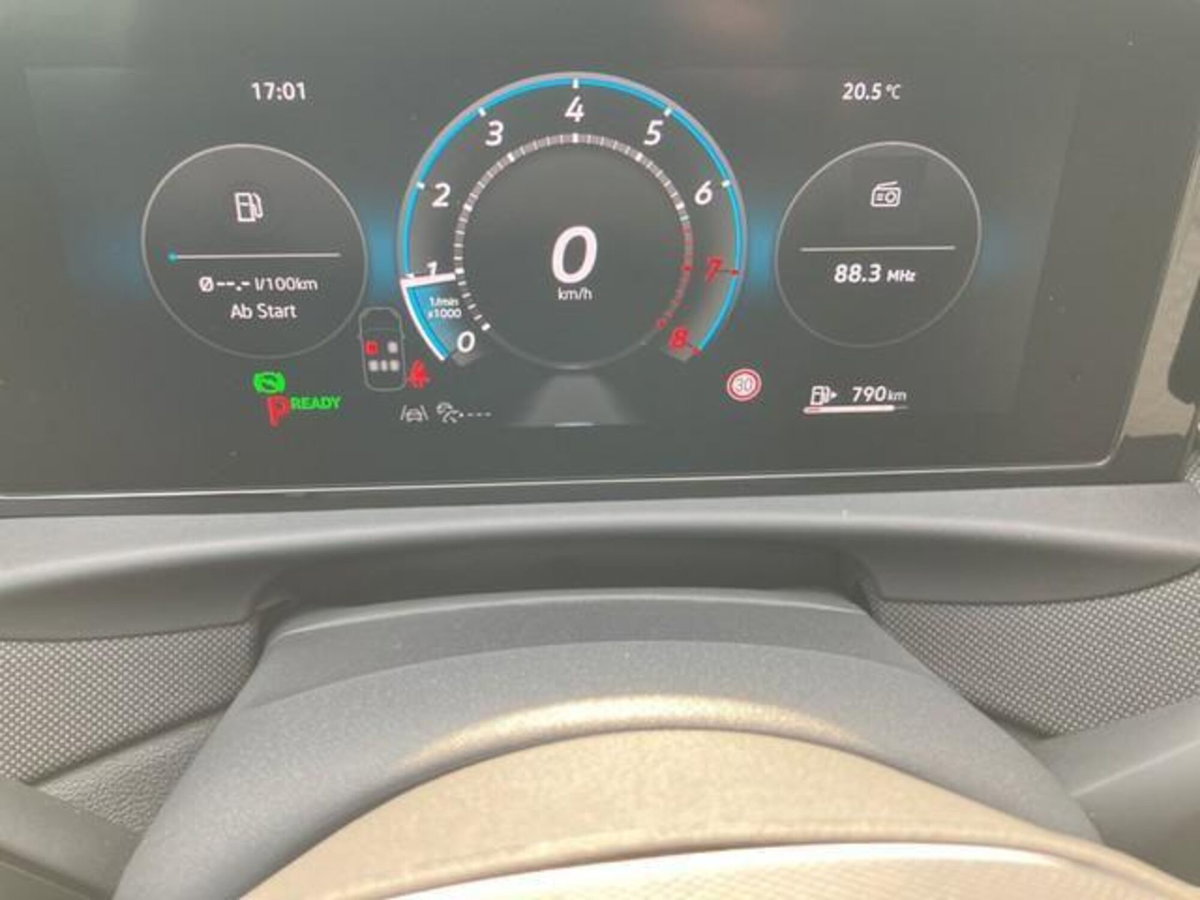 Volkswagen T-Roc 1.5 etsi Style 115cv dsg (18)