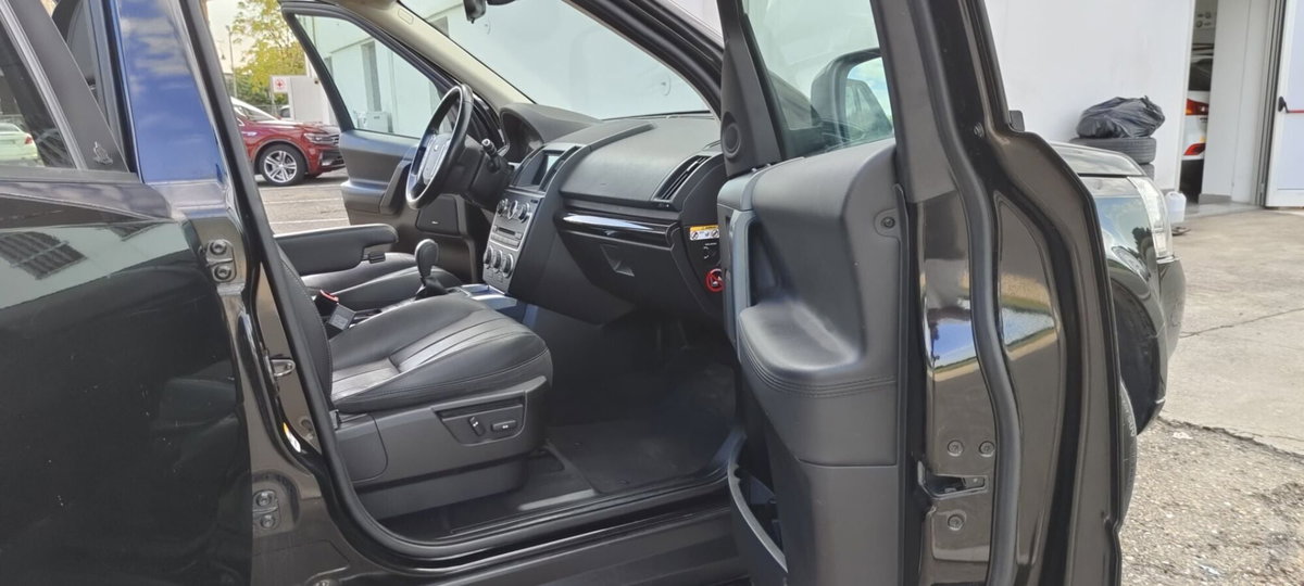 Land Rover Freelander 2.2 SD4 S.W. HSE (7)