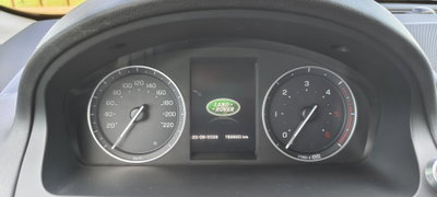 Land Rover Freelander 2.2 SD4 S.W. HSE (9)