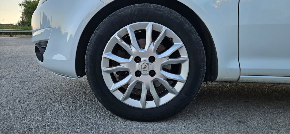 Opel Corsa 1.3 CDTI 90CV 5 porte Cosmo (13)