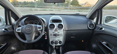 Opel Corsa 1.3 CDTI 90CV 5 porte Cosmo (8)
