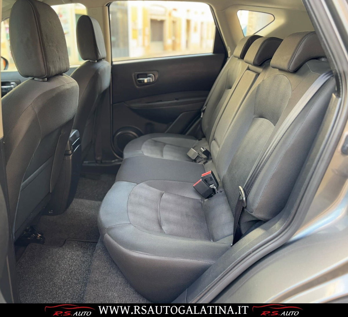 Nissan Qashqai 1.5 dCi N-Connecta (8)