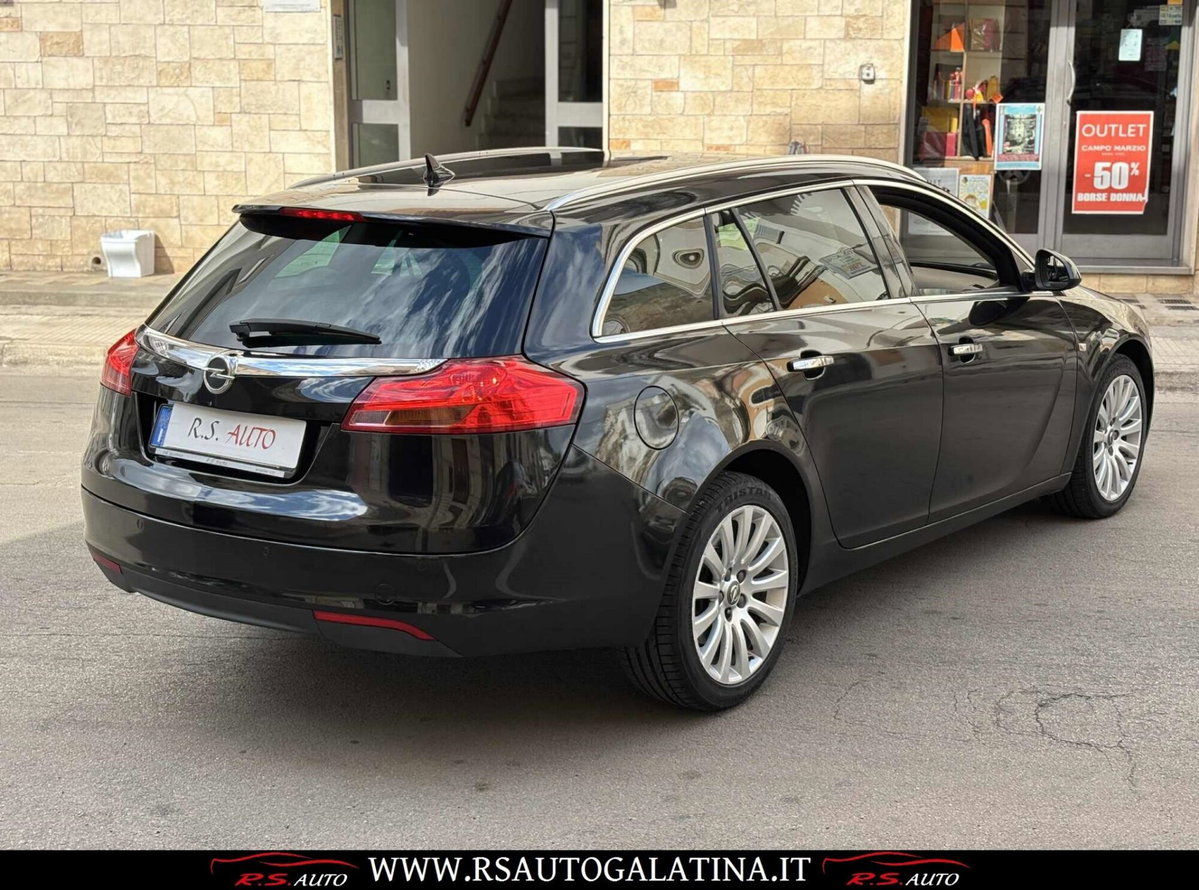 Opel Insignia Station Wagon CDTI 160CV Sports Cosmo (3)
