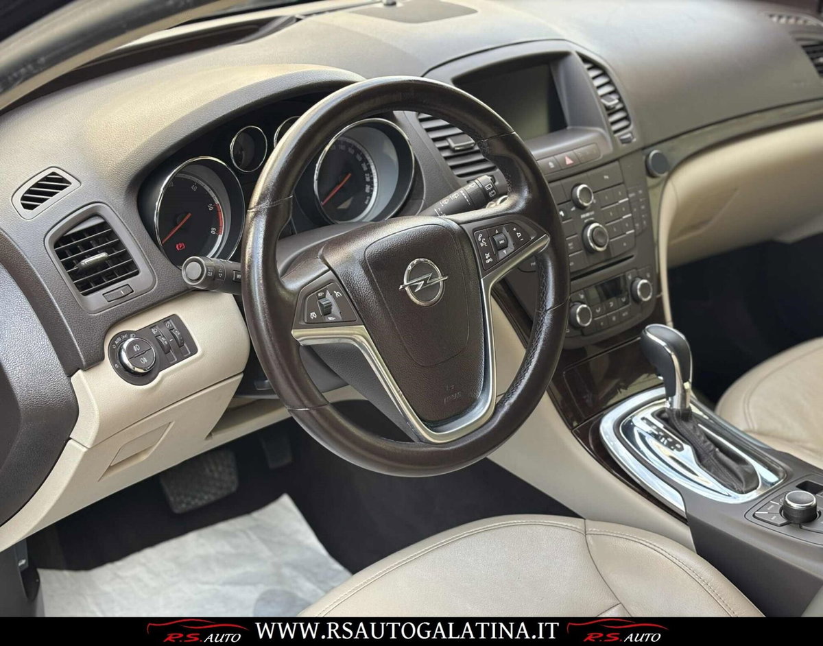 Opel Insignia Station Wagon CDTI 160CV Sports Cosmo (6)