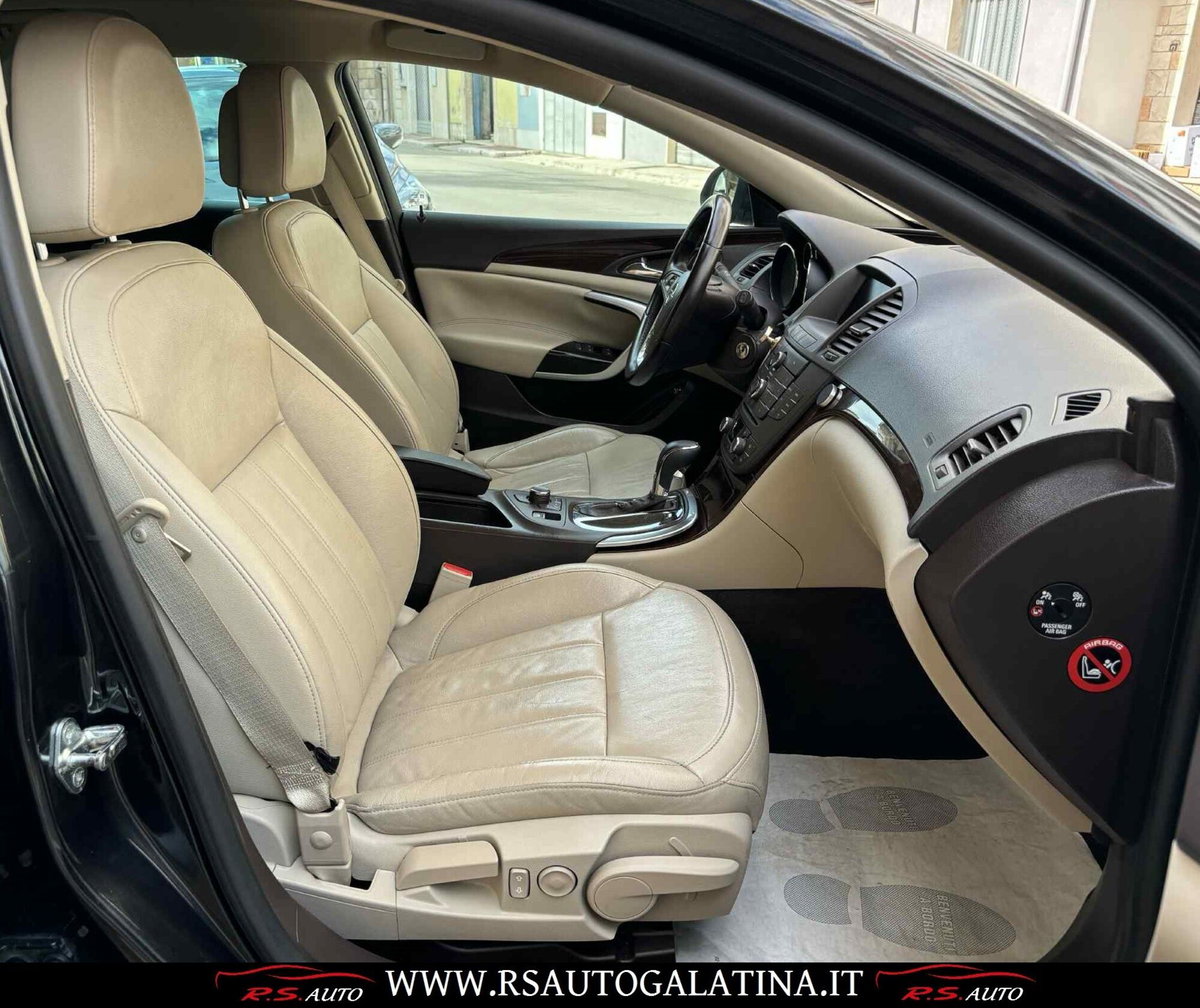 Opel Insignia Station Wagon CDTI 160CV Sports Cosmo (8)
