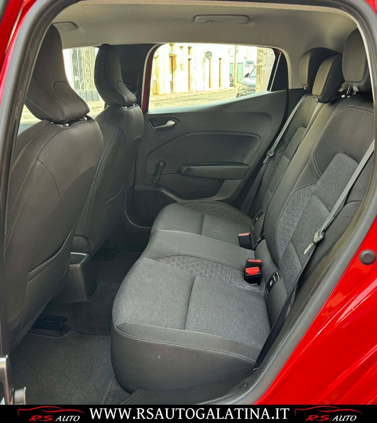 Renault Clio SCe 75 CV 5 porte Intens (10)