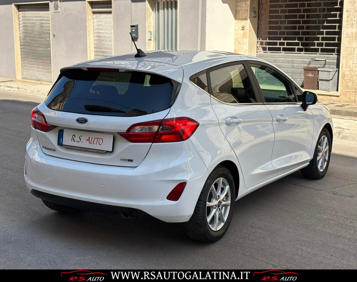 Ford Fiesta 1.0 Ecoboost Hybrid 125 CV 5 porte Titanium (4)