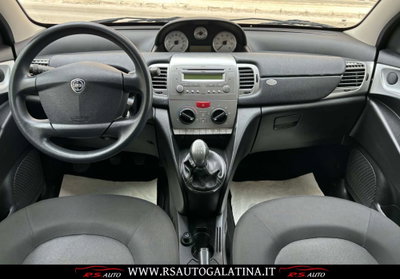 Lancia Ypsilon 1.3 MJT 75 CV Argento (5)