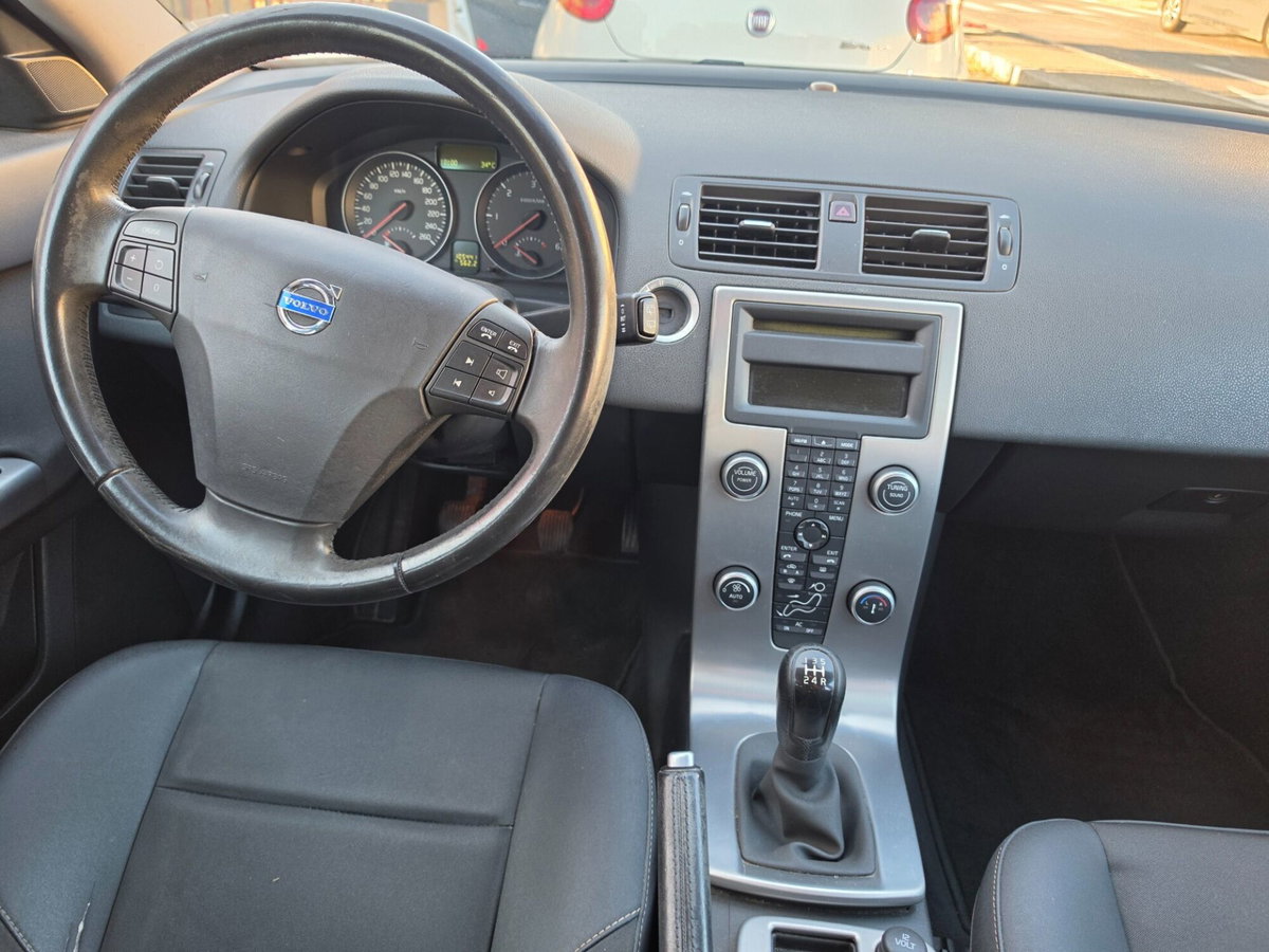 Volvo V50 D4 Geartronic Summum (10)