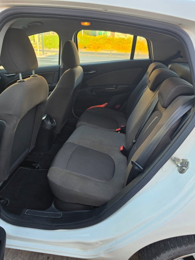 Fiat Bravo 1.4 T-jet 120 CV Active (9)