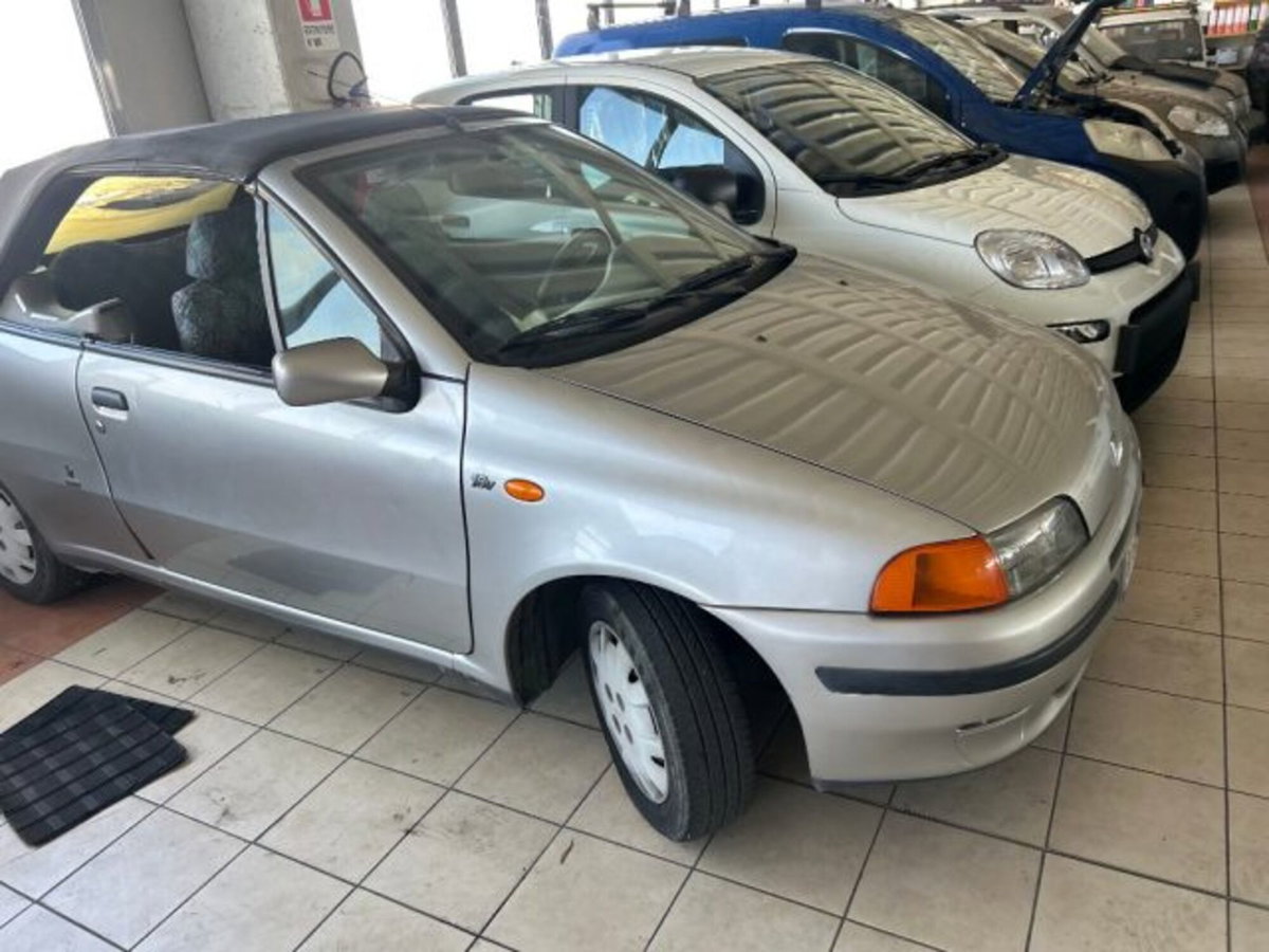 Fiat Punto Cabrio 60 cat Cabrio (4)