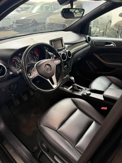 Mercedes-Benz Classe B 180 CDI Executive (9)