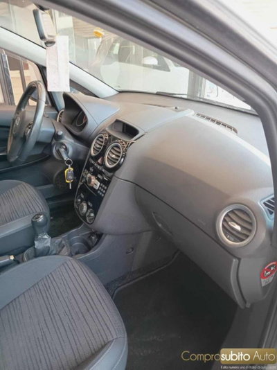 Opel Corsa 1.2 85CV 5 porte GPL-TECH Edition (11)