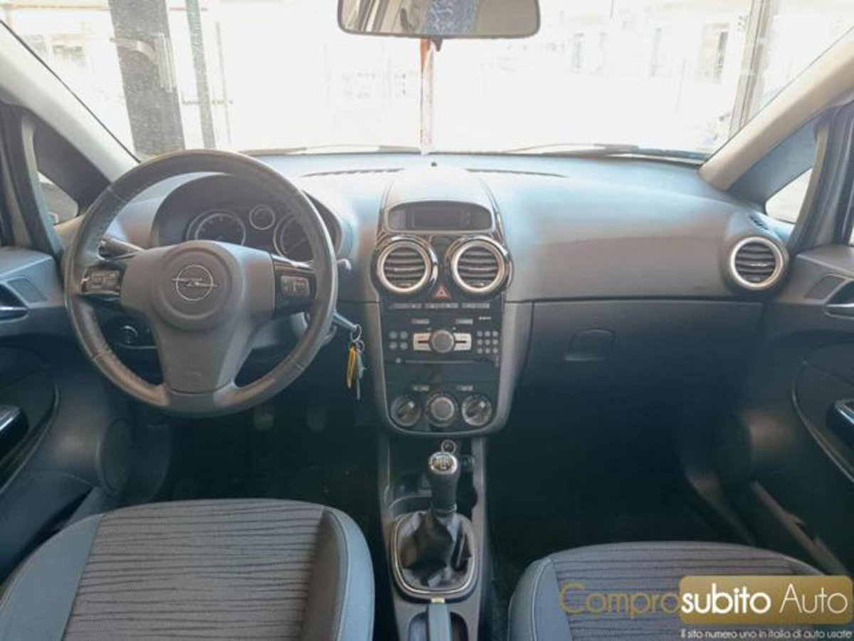 Opel Corsa 1.2 85CV 5 porte GPL-TECH Edition (20)