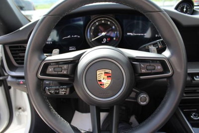 Porsche 911 Cabrio Cabrio 3.0 Carrera 4 auto (12)