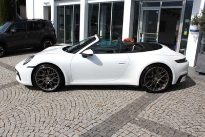 Porsche 911 Cabrio Cabrio 3.0 Carrera 4 auto (2)