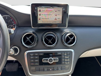 Mercedes-Benz Classe A 180 CDI BlueEFFICIENCY Automatic Executive (17)