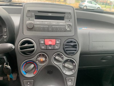 Fiat Panda 1.3 MJT 16V DPF 4x4 Climbing (14)
