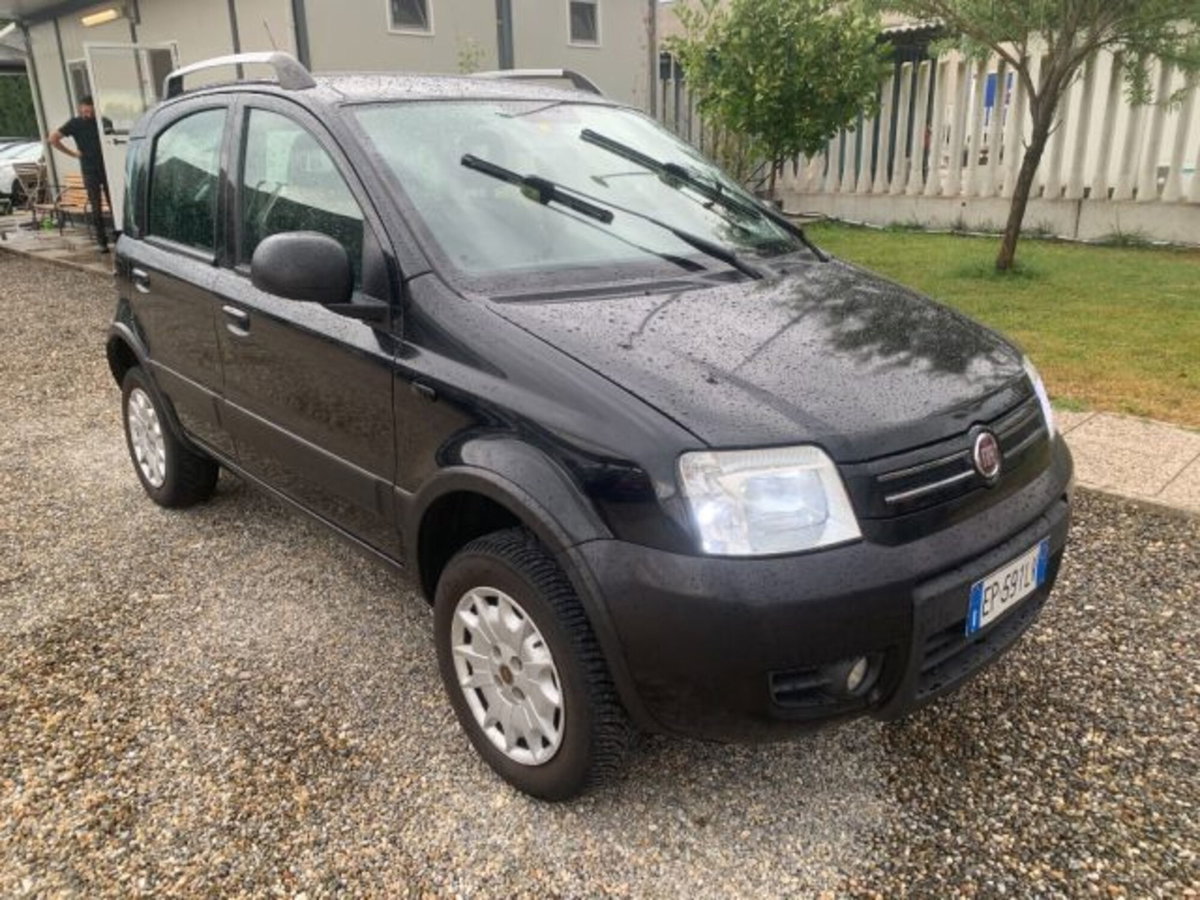 Fiat Panda 1.3 MJT 16V DPF 4x4 Climbing (7)