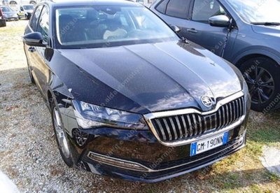 Skoda Superb Station Wagon 2.0 TDI EVO 150 CV SCR DSG Wagon Style (2)