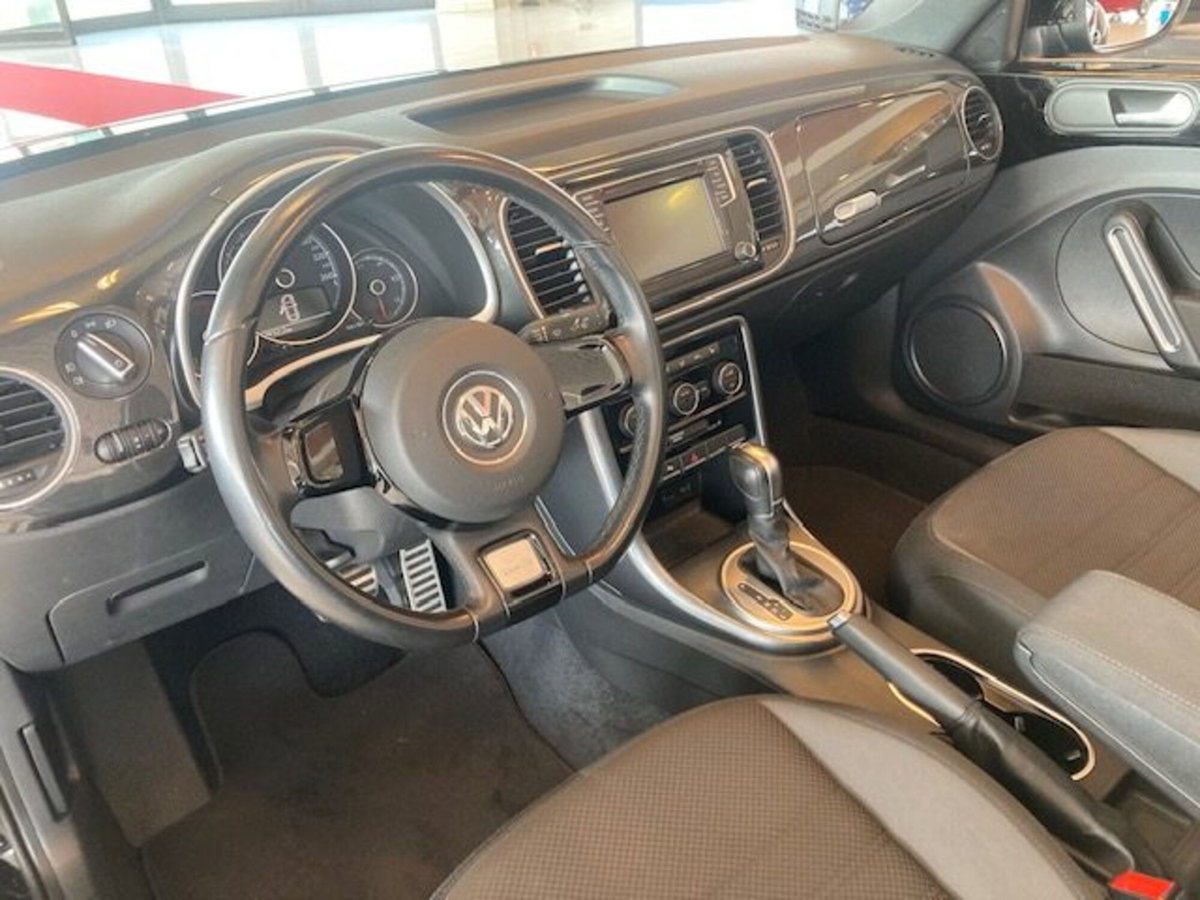 Volkswagen Maggiolino Cabrio 1.4 TSI DSG Sport BlueMotion Technology (12)