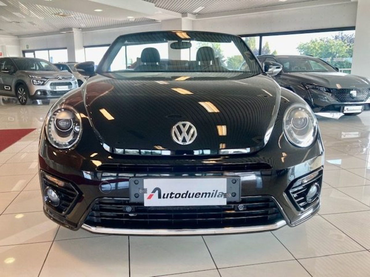Volkswagen Maggiolino Cabrio 1.4 TSI DSG Sport BlueMotion Technology (2)