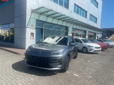Volkswagen T-Roc 1.5 etsi Life 115cv dsg (16)