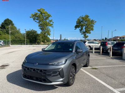 Volkswagen T-Roc 1.5 etsi Life 115cv dsg (3)