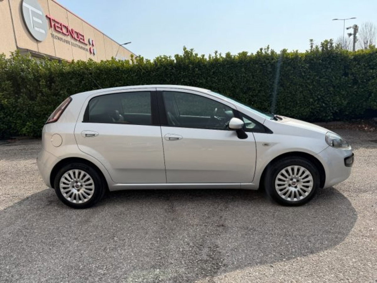 Fiat Punto Evo 1.3 Mjt 75 CV 5 porte Dynamic (4)