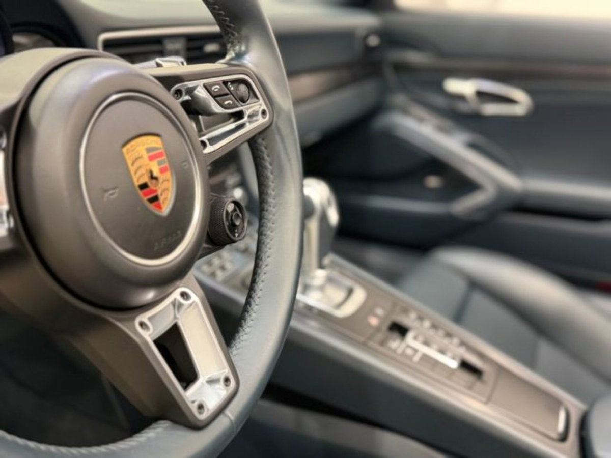 Porsche 911 Cabrio 3.0 Carrera 4 GTS (16)