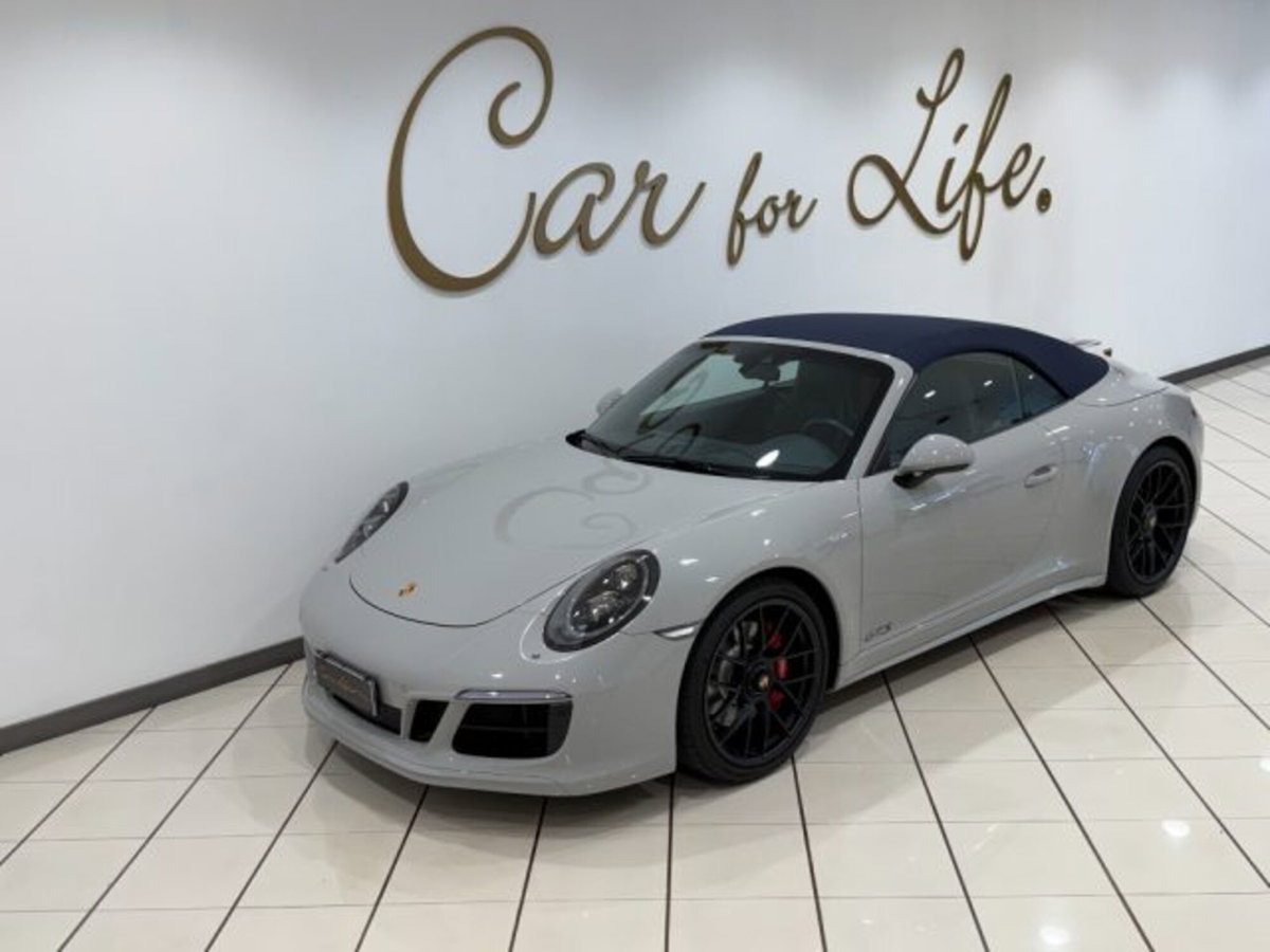 Porsche 911 Cabrio 3.0 Carrera 4 GTS (9)
