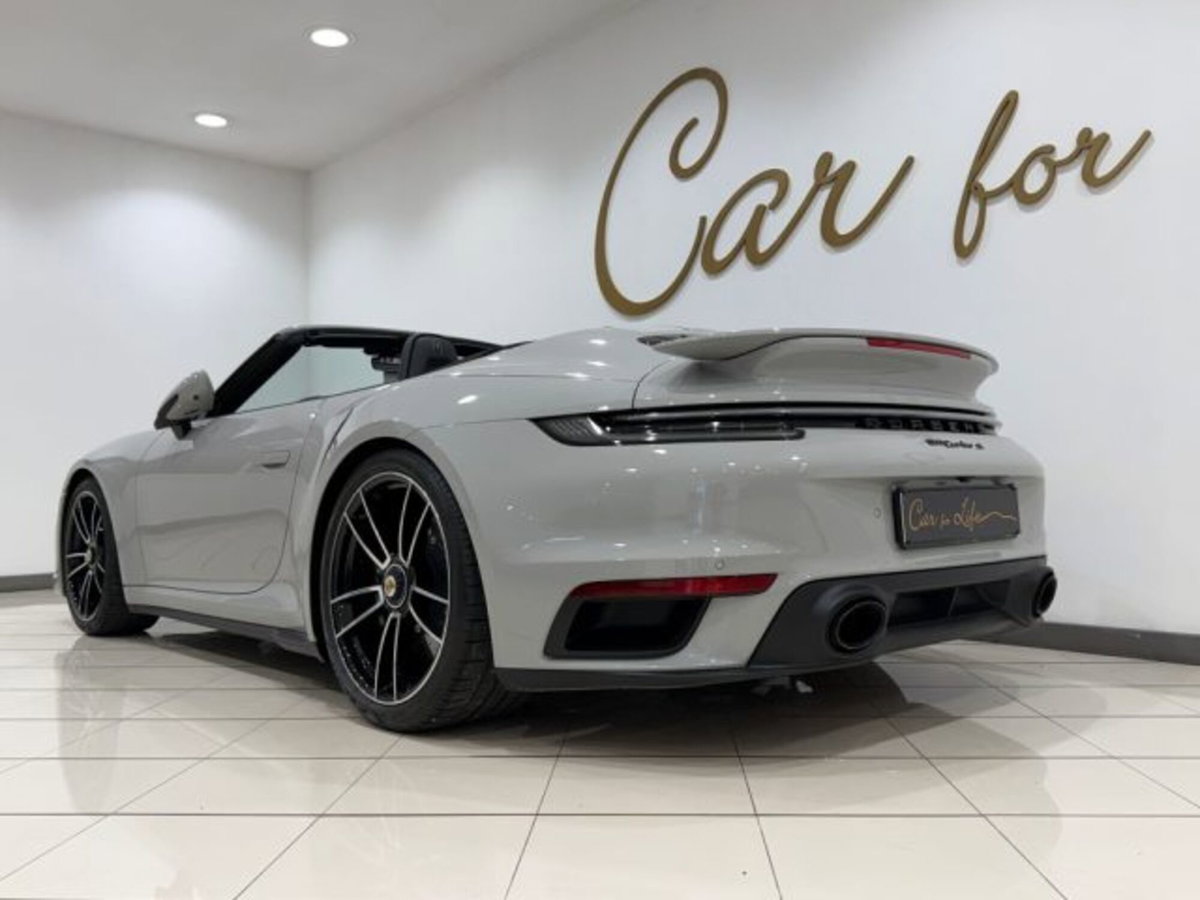 Porsche 911 Cabrio Cabrio 3.7 Turbo S auto (9)