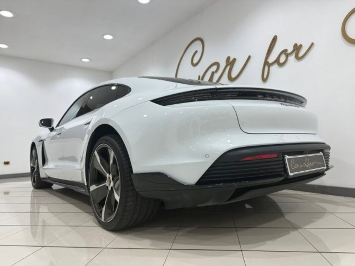 Porsche Taycan 4S Performance (10)
