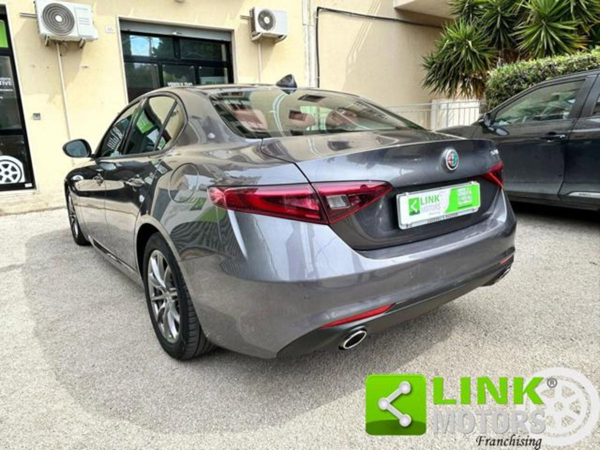 Alfa Romeo Giulia 2.2 Turbodiesel 180 CV AT8 Super (7)