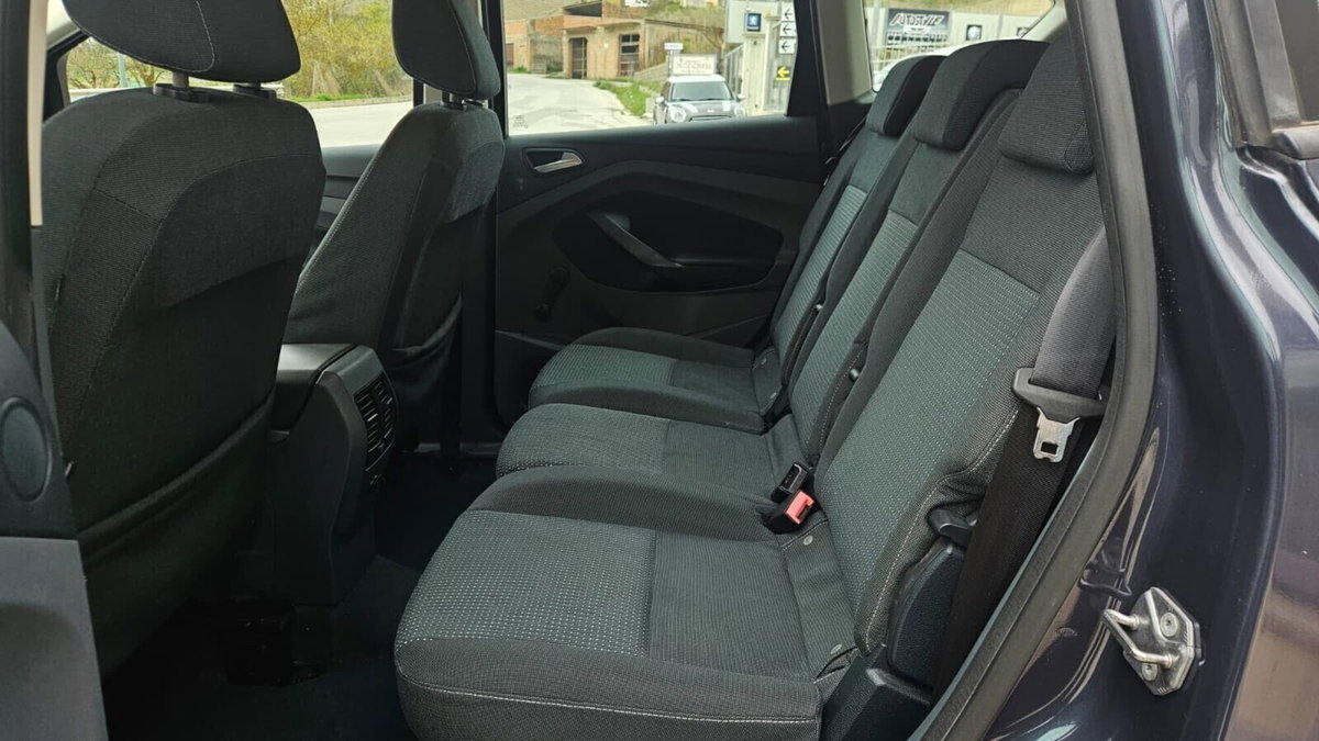 Ford C-Max 1.6 TDCi 115CV Titanium (6)